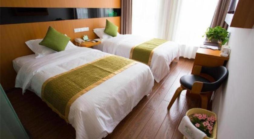 Vatica Jiading District Anting Metro Station Moyu Road 3*