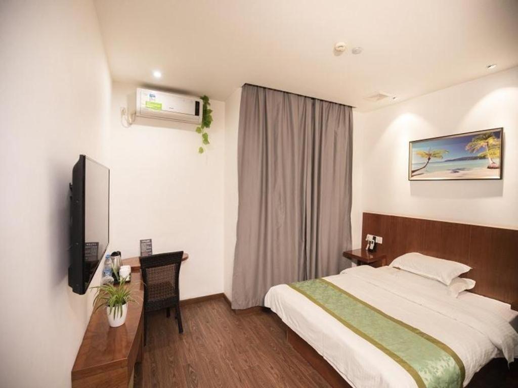 Vatica Jiading District Anting Metro Station Moyu Road Hotel