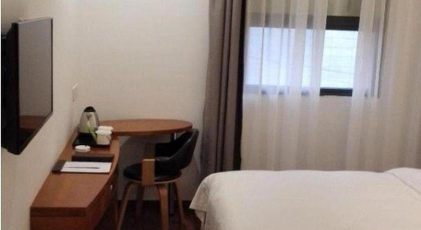 Vatica Jiading District Anting Metro Station Moyu Road 3*