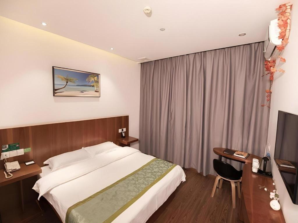 Vatica Jiading District Anting Metro Station Moyu Road 3* Shanghai