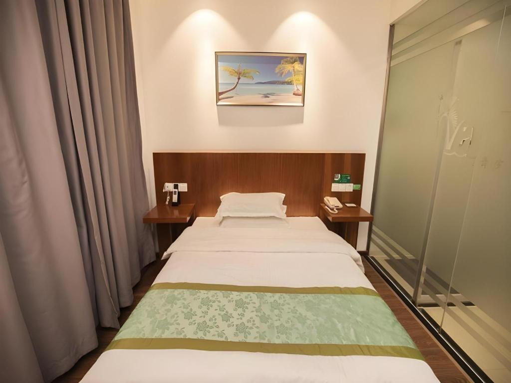 Hotel Vatica Jiading District Anting Metro Station Moyu Road 3*